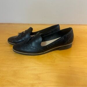 Women’s Black Leather Oxford Tassel Loafers Size 10